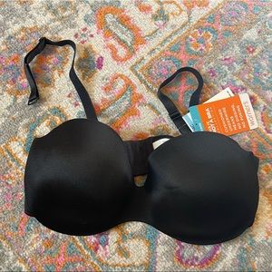 Convertible strapless bra